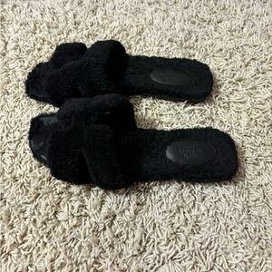 Hermes Sandals Black Sherpa Oran